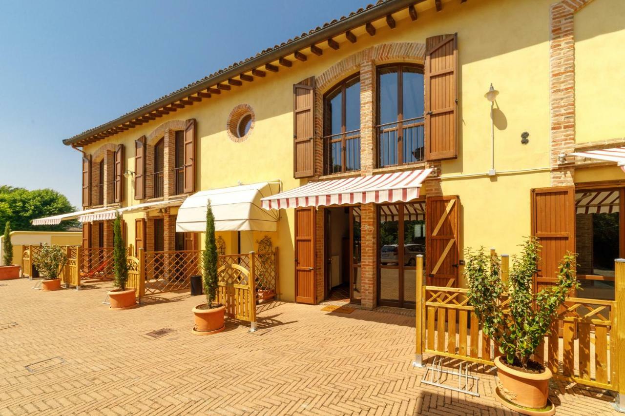 La Corte Del Mulino フォンタネッラート エクステリア 写真